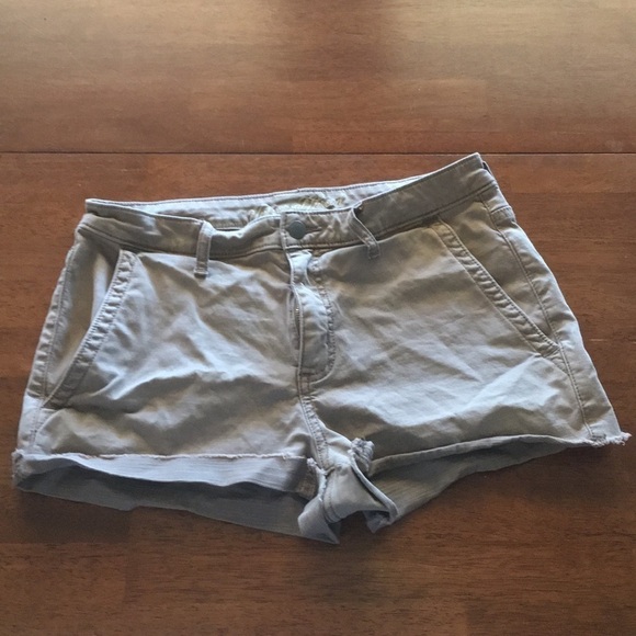 Universal Thread Pants - High rise shortie tan khaki shorts size 10